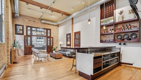 801 Washington Avenue N