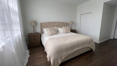 11720 Saint Andrews Pl