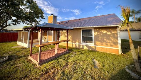 3530 Egret Dr