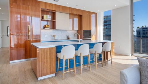 2655 Bayshore Dr