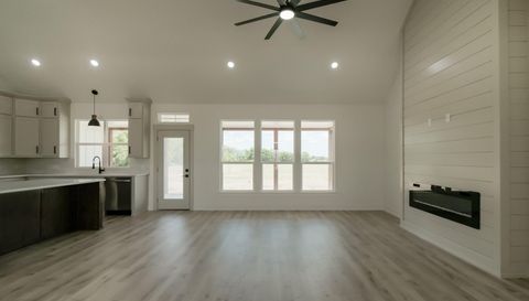 7901 Pecan Road