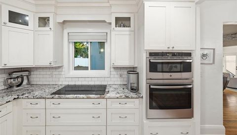 344 W RIO VISTA COURT