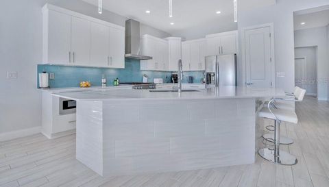 10481 ROYAL CYPRESS WAY