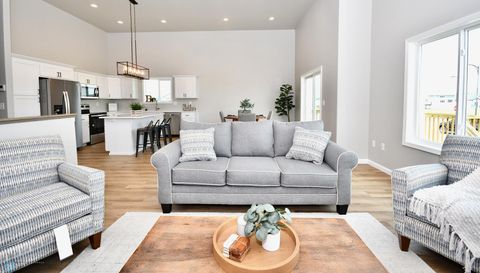 2387 Eagle Valley Drive S