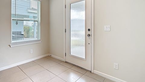 1823 Summer Serenity Dr