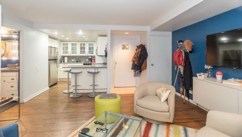40 E 9th Street