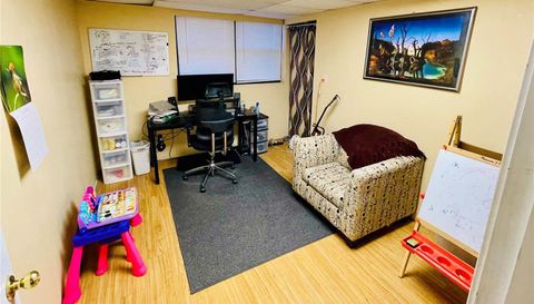 24 Meadowridge E