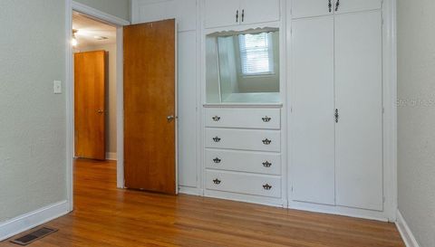 12 S UNIVERSITY CIRCLE