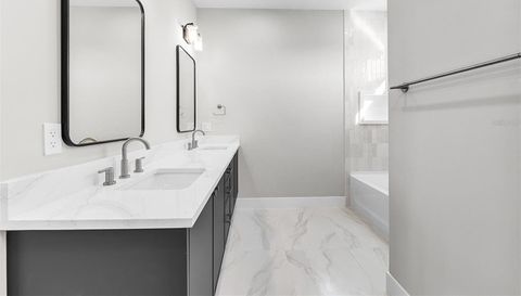 1326 W NEW HAMPSHIRE STREET