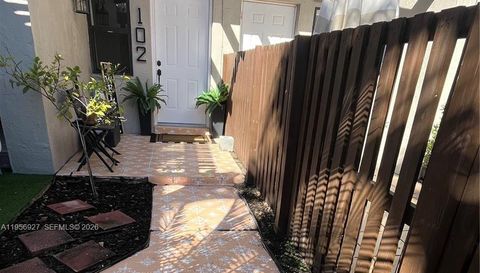 10211 Fontainebleau Blvd