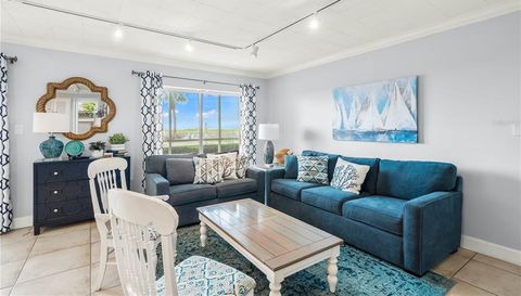 1150 Tarpon Center