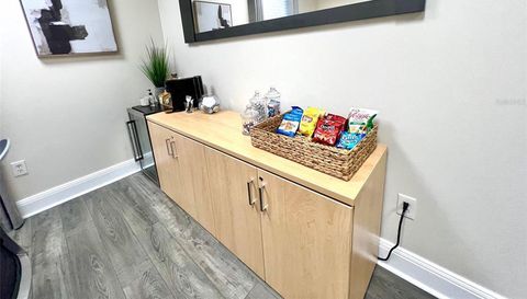 1550 W CLEVELAND STREET