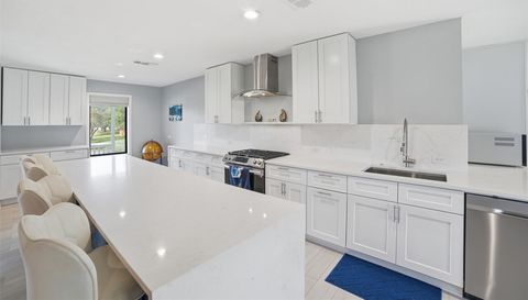 1609 Mesquite LN
