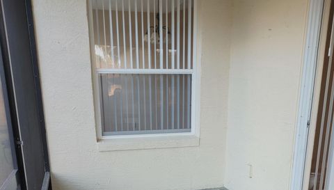 5398 Oxford Manor Cir