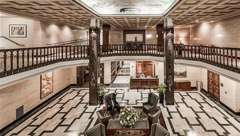 232 N Kingshighway Boulevard