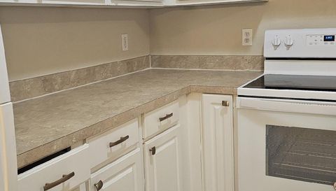 108 Don Bishop Rd Unit 13