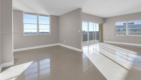 300 Bayview Dr