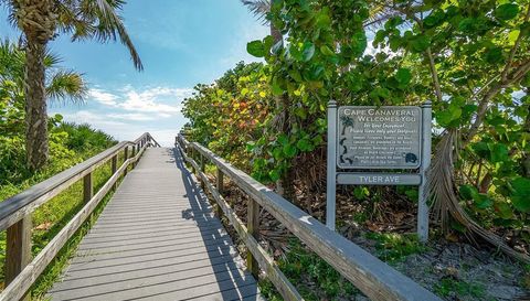 7520 RIDGEWOOD AVENUE