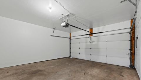 1102 Black Oak Drive