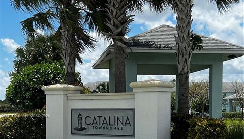 6349 Topsail Dr