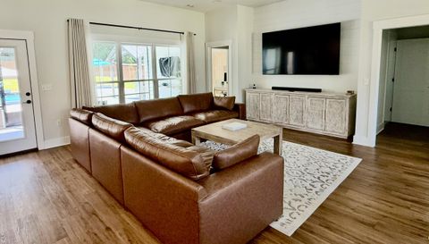 3395 Mariana Oaks Dr