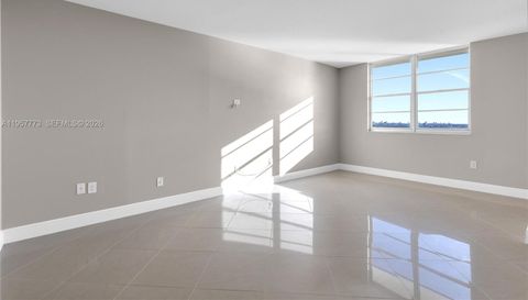 300 Bayview Dr