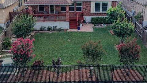 6906 Cedar Breeze