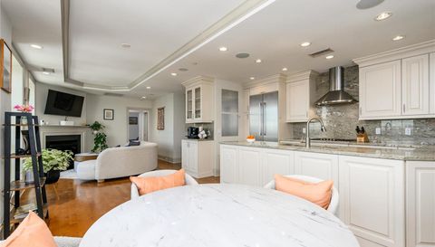 232 N Kingshighway Boulevard