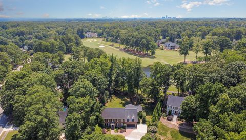 1820 Hunting Ridge Rd