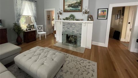 243 S CENTRAL AVENUE