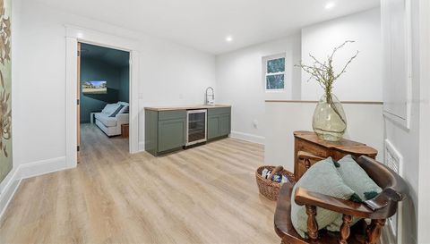 344 W RIO VISTA COURT