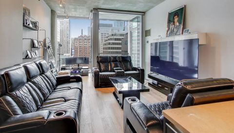 600 N Fairbanks Court