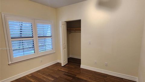 843 Ocean Blvd