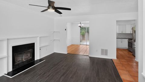 2920 Aspen Woods Entry