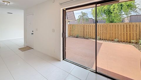 7496 Courtyard Run E