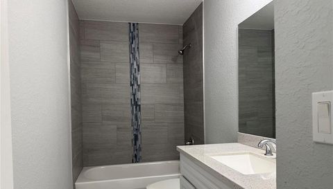 4 MALAUKA LANE DRIVE