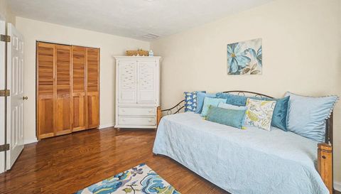 6611 Crooked Creek