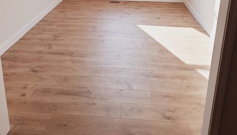 4318 E Cricket Knoll