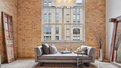 801 Washington Avenue N