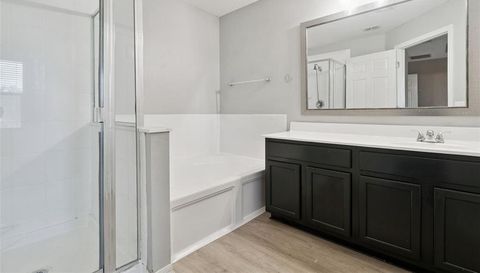 1030 BENDING OAK TRAIL