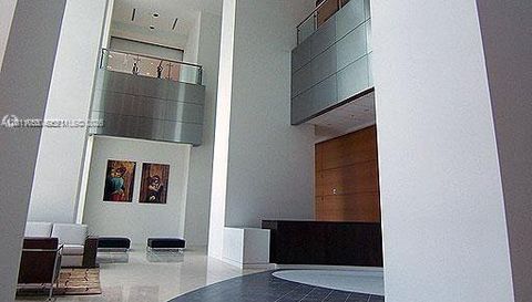 300 Biscayne Blvd