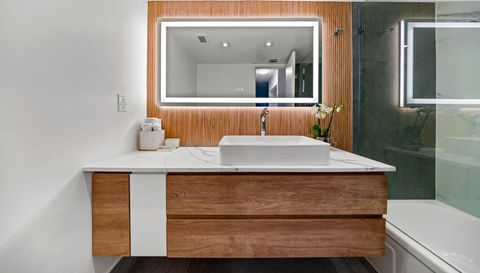 2780 NE 183rd St # 1714 Aventura