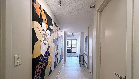 1122 N Clark St APT 3606