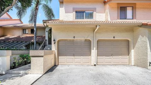 5520 Coach House Cir