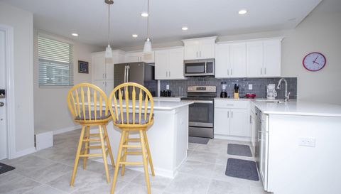 3120 Paradox Cir #204