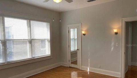 1806 W MORRISON AVENUE