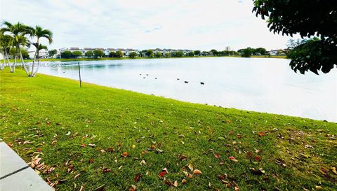 10211 Fontainebleau Blvd