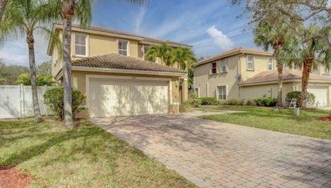 5012 Victoria Cir