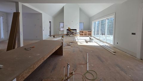 7048 Nichols Cove Dr