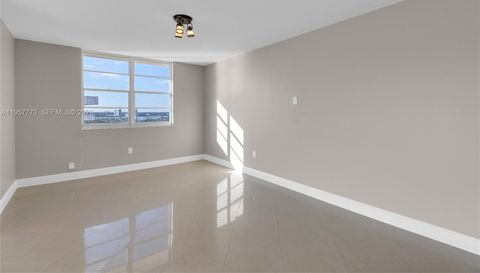 300 Bayview Dr